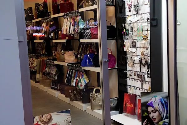 Hanımefendi Yaka Butik - Resim 5