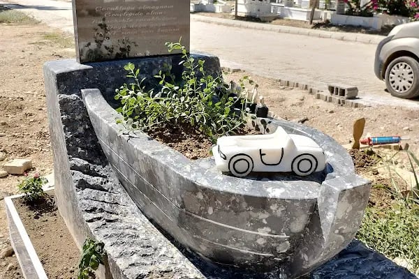 Ülkü mermer mezar - Resim 14
