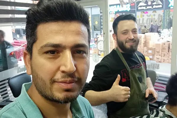 İlhan Şenyiğit erkek kuaforu - Resim 12