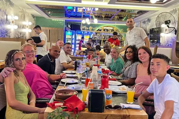 LA LUNA STEAK &amp; FISH RESTAURANT - Resim 5