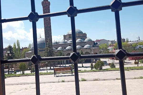 Kars On Iki Havariler Kilisesi - Resim 17