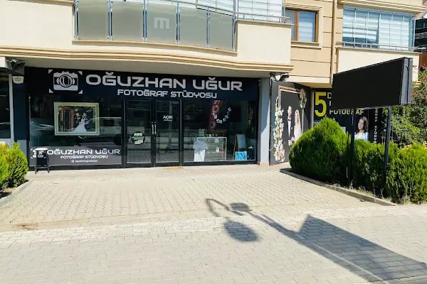 Oğuzhan Uğur Altınşehir Fotoğraf Stüdyosu - Resim 6
