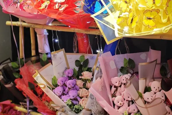 Agâh Flowers Çiçek-Çikolata - Resim 3