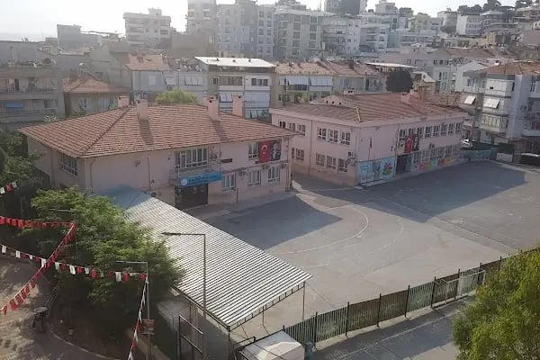 İzmir - Balçova Ertuğrul Gazi Ortaokulu - Resim 4
