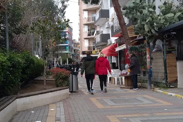 İzmir - Balçova Ertuğrul Gazi Ortaokulu - Resim 6