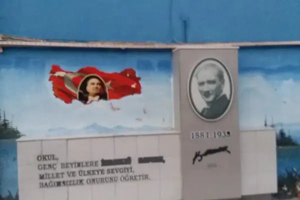 İzmir - Balçova Ertuğrul Gazi Ortaokulu - Resim 15