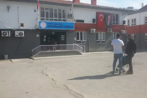 İzmir - Balçova Ertuğrul Gazi Ortaokulu - Resim 18