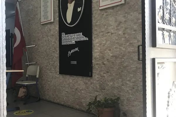 İzmir - Balçova Ertuğrul Gazi Ortaokulu - Resim 12