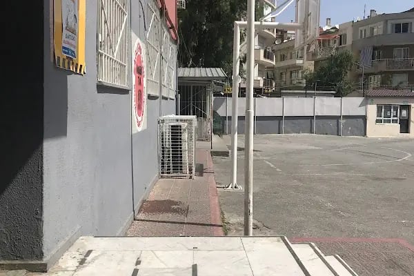 İzmir - Balçova Ertuğrul Gazi Ortaokulu - Resim 3