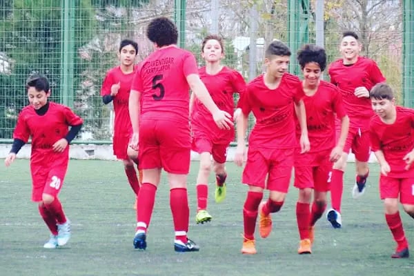 hüdavendigar spor tesisleri - Resim 6