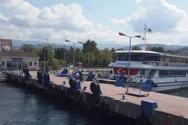 Gölcük Kavaklı Vapur İskelesi - Resim 2