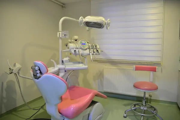 Diş Hekimi Tevfik CESUR &amp; Endodonti Uzmanı Diş Hekimi Yaprak Cesur - Resim 10