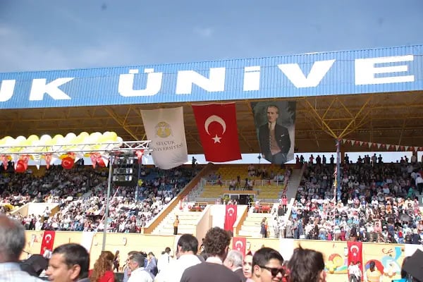 Selçuk Üniversitesi Stadyum - Resim 7