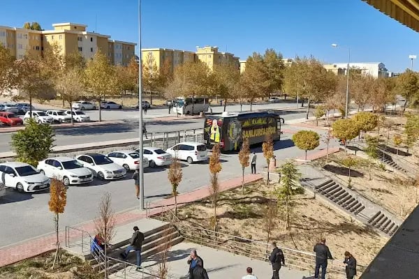 Selçuk Üniversitesi Stadyum - Resim 6