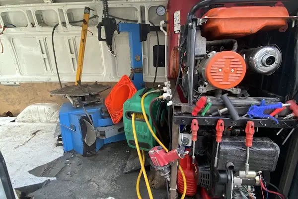 Uzman Oto Lastik 7/24 Yol Yardım Balıkesir - Resim 14