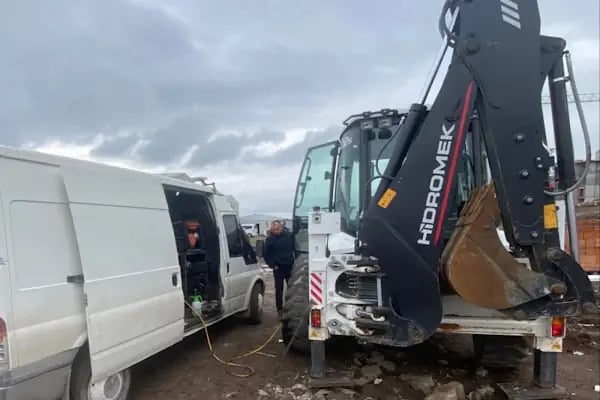 Uzman Oto Lastik 7/24 Yol Yardım Balıkesir - Resim 18