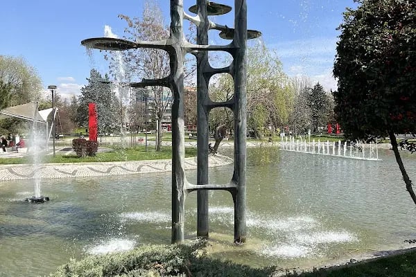 Sıhhiye Metro Abdi İpekçi Parkı Girişi - Resim 3