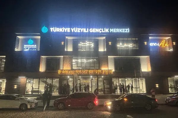 Başiskele Türkiye Yüzyılı Gençlik Merkezi - Resim 2