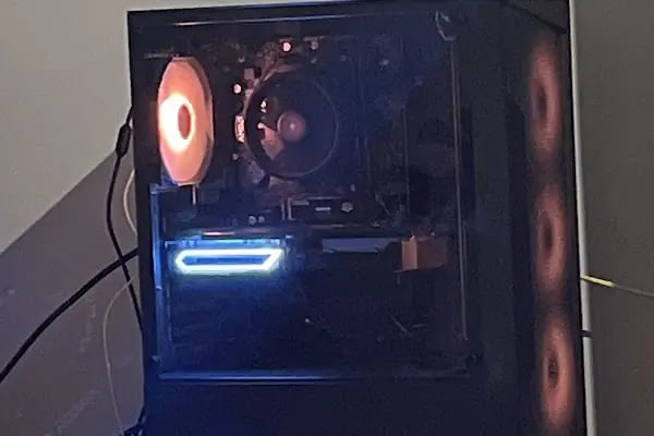 ARI Bilişim Beylikdüzü Bilgisayar Servisi, Telefon Servisi, MacBook Servisi, IPhone Servisi, Laptop Tamiri, Apple Servisi - Resim 15