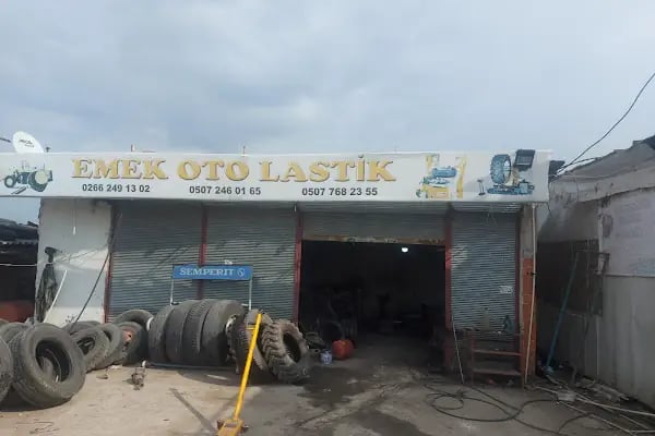 Emek Kamyon Tır Yıkama ve Lastik Tamiri - Resim 4