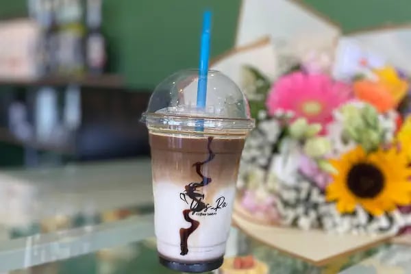 Yüs-Ra Coffee Bistro - Resim 15