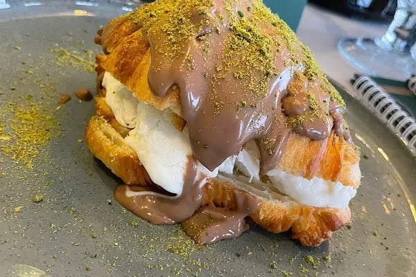 Yüs-Ra Coffee Bistro - Resim 18