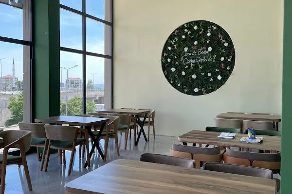 Yüs-Ra Coffee Bistro - Resim 16