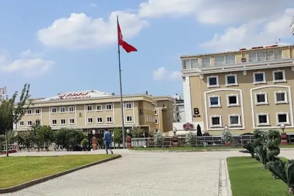 İstanbul Aydın Üniversitesi - Resim 1