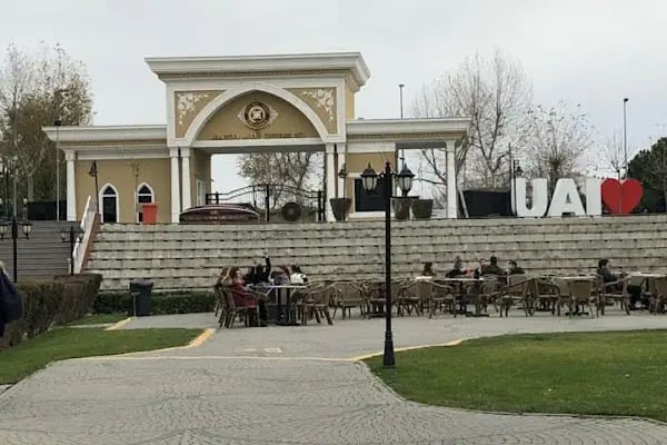 İstanbul Aydın Üniversitesi - Resim 5
