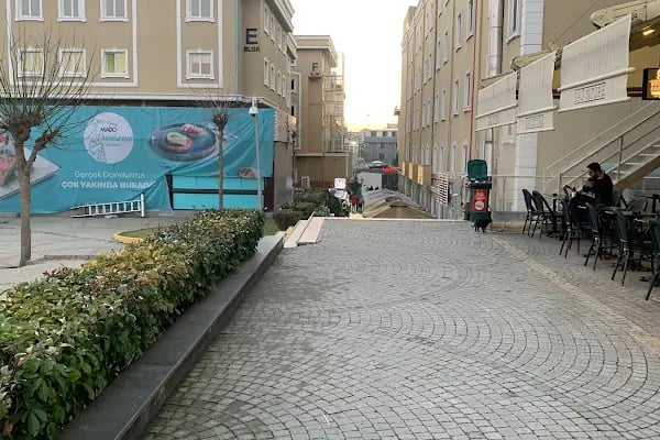 İstanbul Aydın Üniversitesi - Resim 9