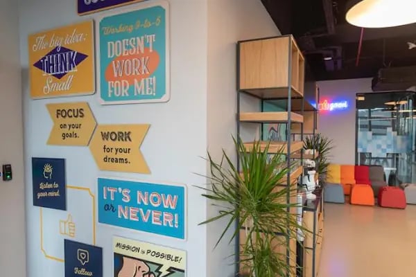 Workinton Bayraklı Tower - Resim 14