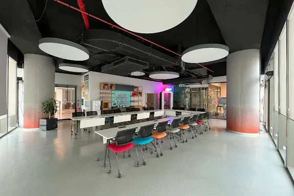 Workinton Bayraklı Tower - Resim 7
