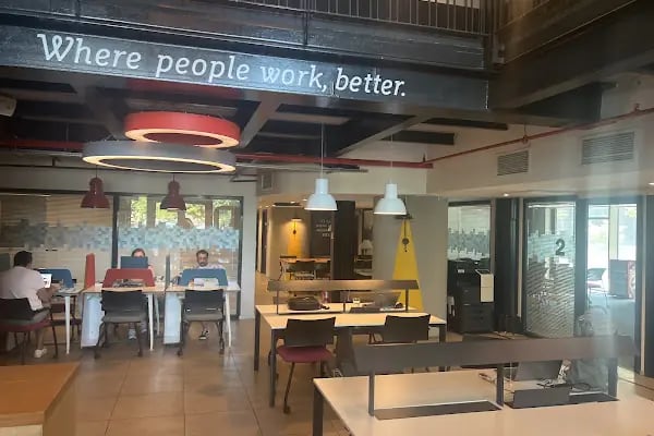 Workinton Bayraklı Tower - Resim 4