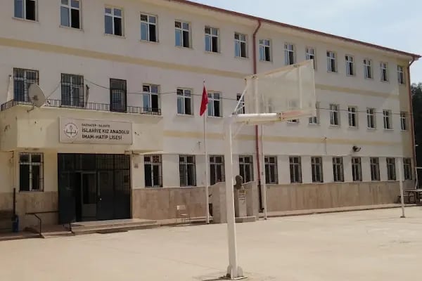 Şehit Veysel Günay Kız Anadolu İmam Hatip Lisesi - Resim 2