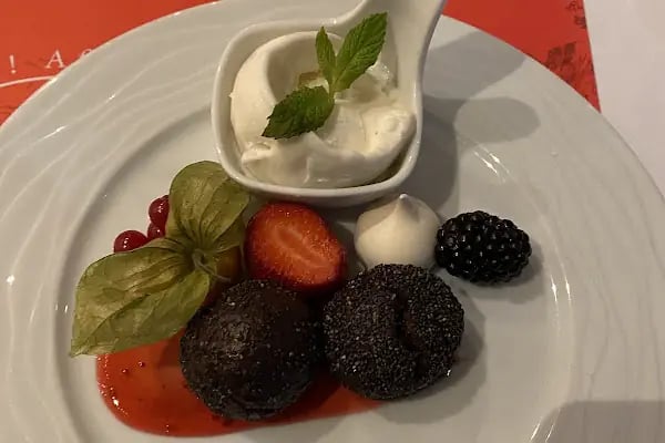 Holiday Inn Ankara Kavaklıdere - Resim 19