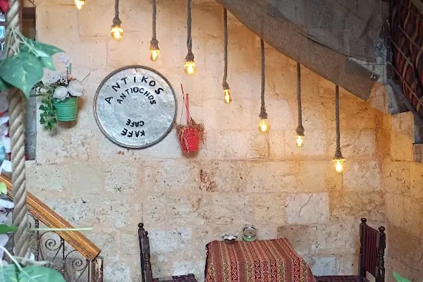 Antikos Cafe - Resim 18