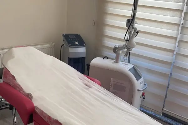 Prof. Dr. Eksal Kargı, Estetik ve Plastik Cerrahi Merkezi - Resim 3