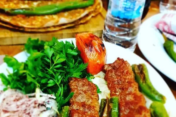 Ceylanpınar Hanedan Kebap Pide Salonu - Resim 7