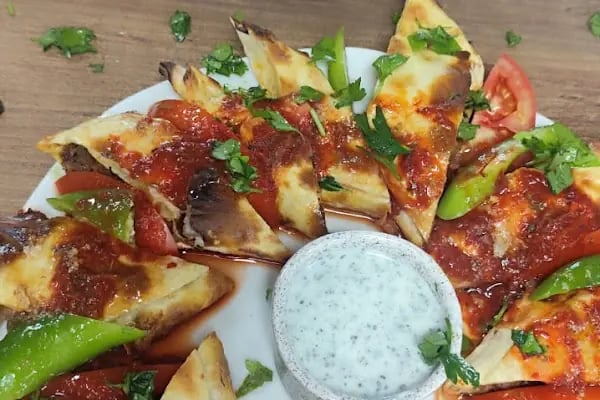 Ceylanpınar Hanedan Kebap Pide Salonu - Resim 13