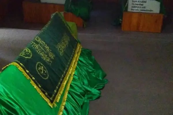 Cabbar Dede Türbesi - Resim 13