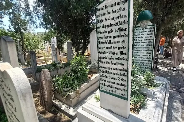 Tahir Büyükkörükçü Hocaefendi Mezarı - Resim 7
