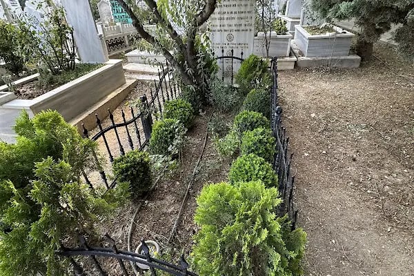 Tahir Büyükkörükçü Hocaefendi Mezarı - Resim 12