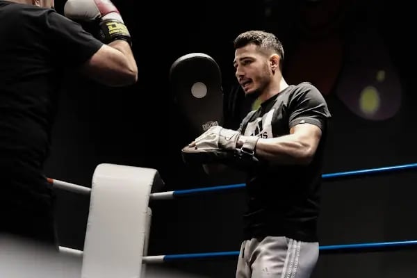 Boxing Hall - Resim 9