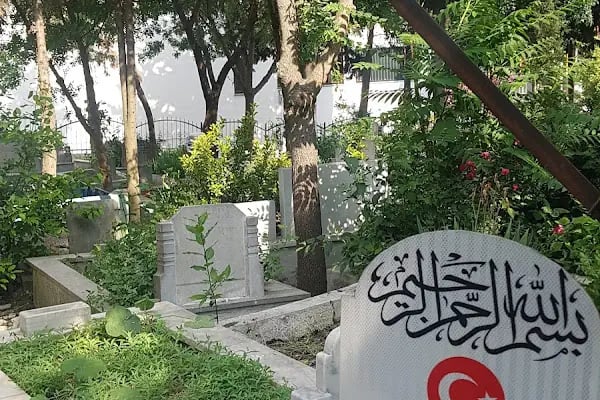 Kirazlı Mezarlığı - Resim 5