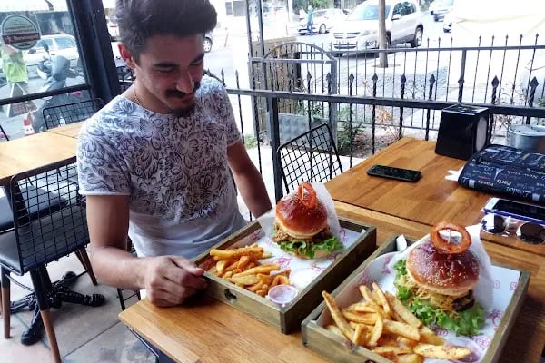 Ohannes Burger Aliağa - Resim 14