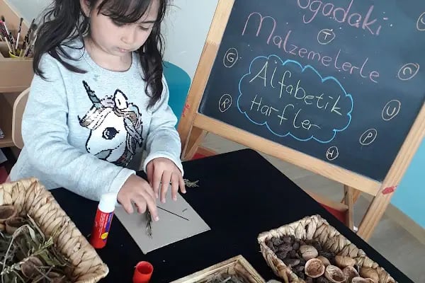 Uranüs Montessori Anaokulu - Resim 2