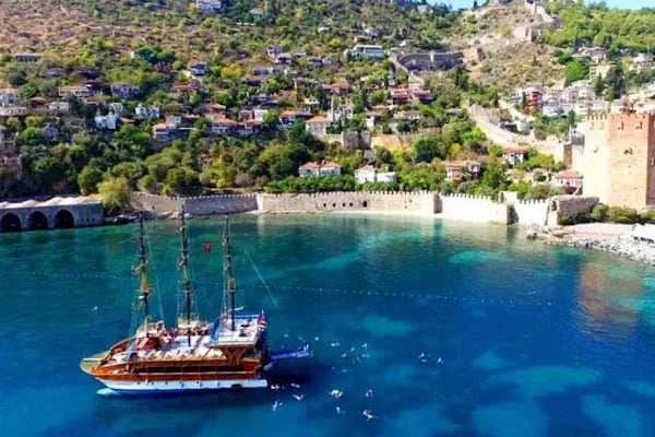 Alanya Tekne Turu - TATİLDETURLA - Resim 4