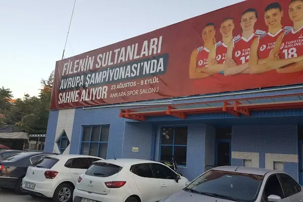 Selim Sırrı Tarcan Zeren Voleybol Salonu - Fabrika Voleybol - Resim 6