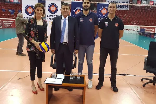 Selim Sırrı Tarcan Zeren Voleybol Salonu - Fabrika Voleybol - Resim 8