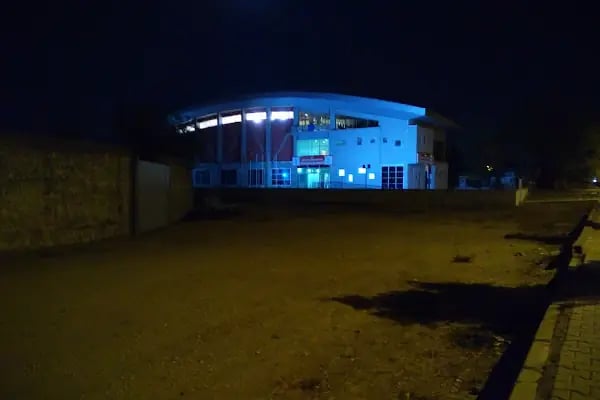 Ceyhan Şehir Stadı - Resim 5